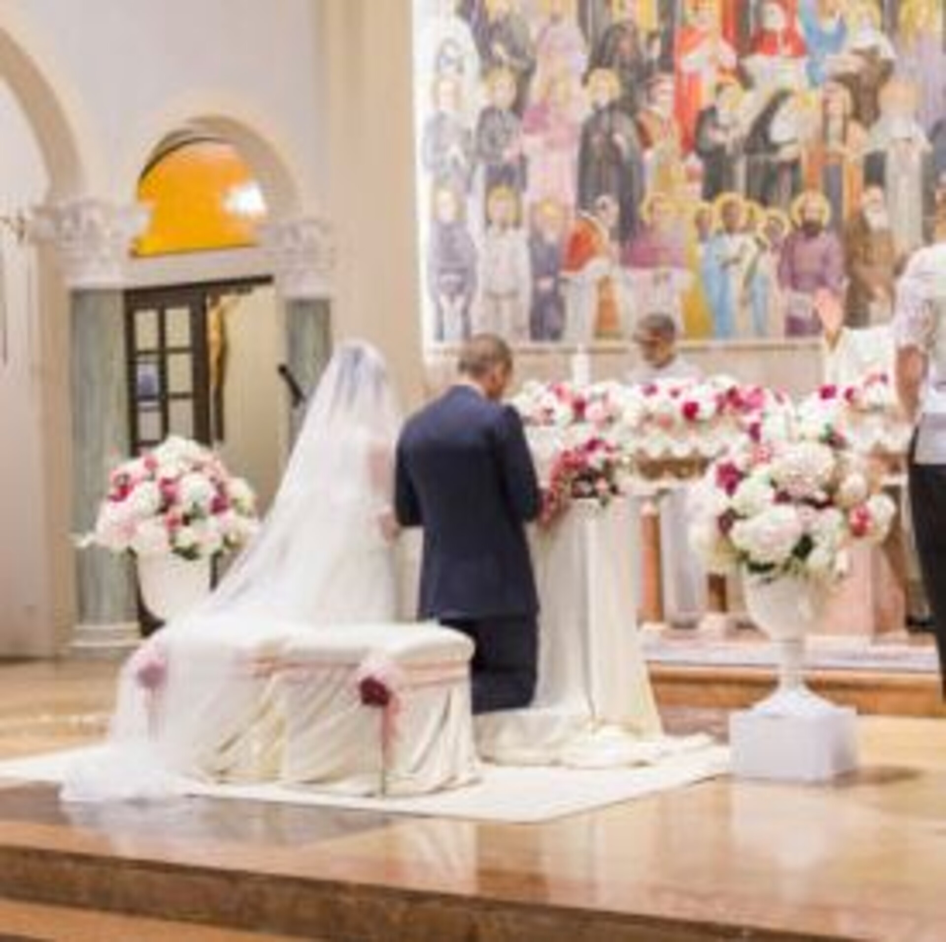 Copri Inginocchiatoio 7 pezzi  - In Velluto Bianco . -Sconti per Fioristi e Wedding