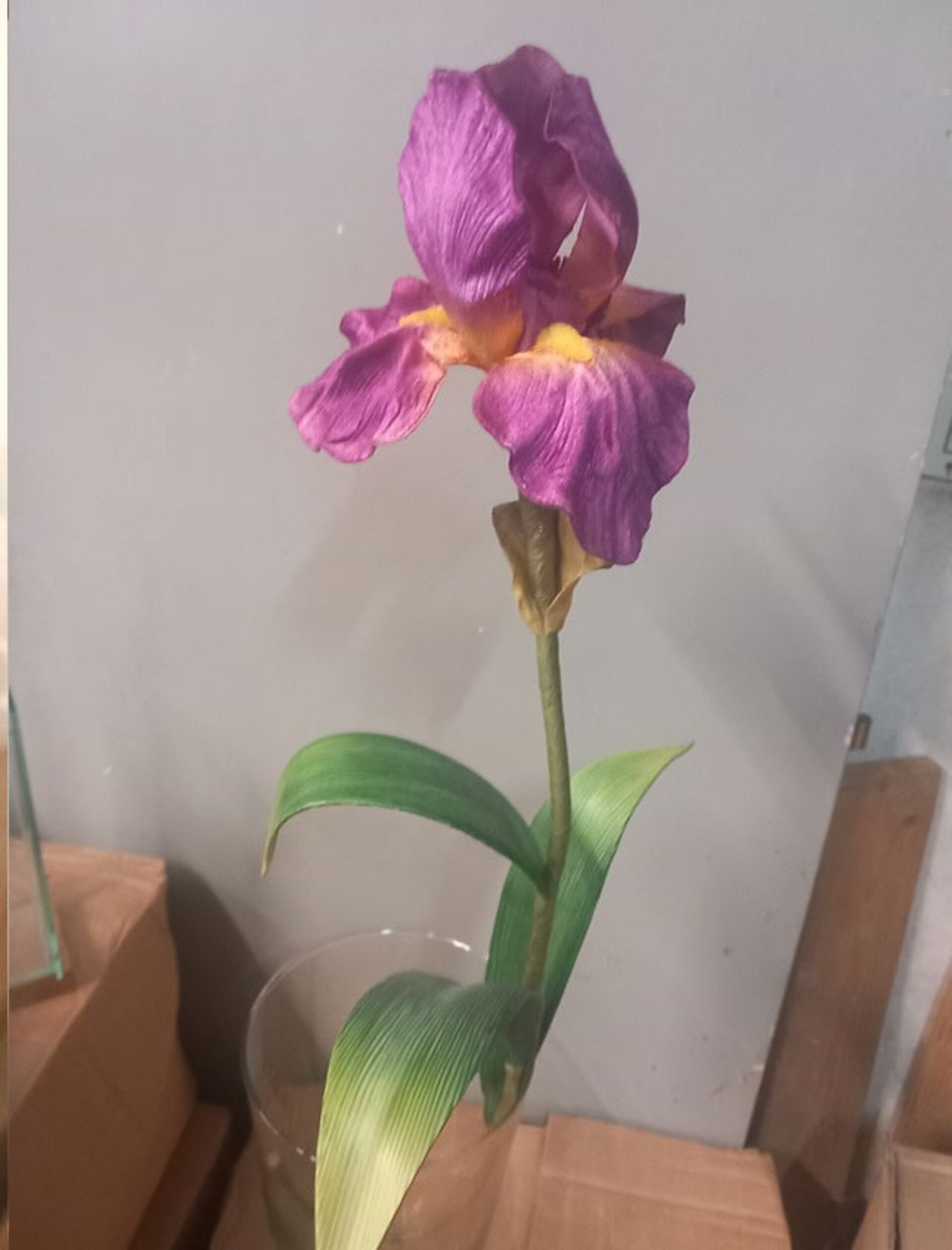 Iris Artificiale Singolo H 100- Sconti per Fioristi e Aziende . - in velluto