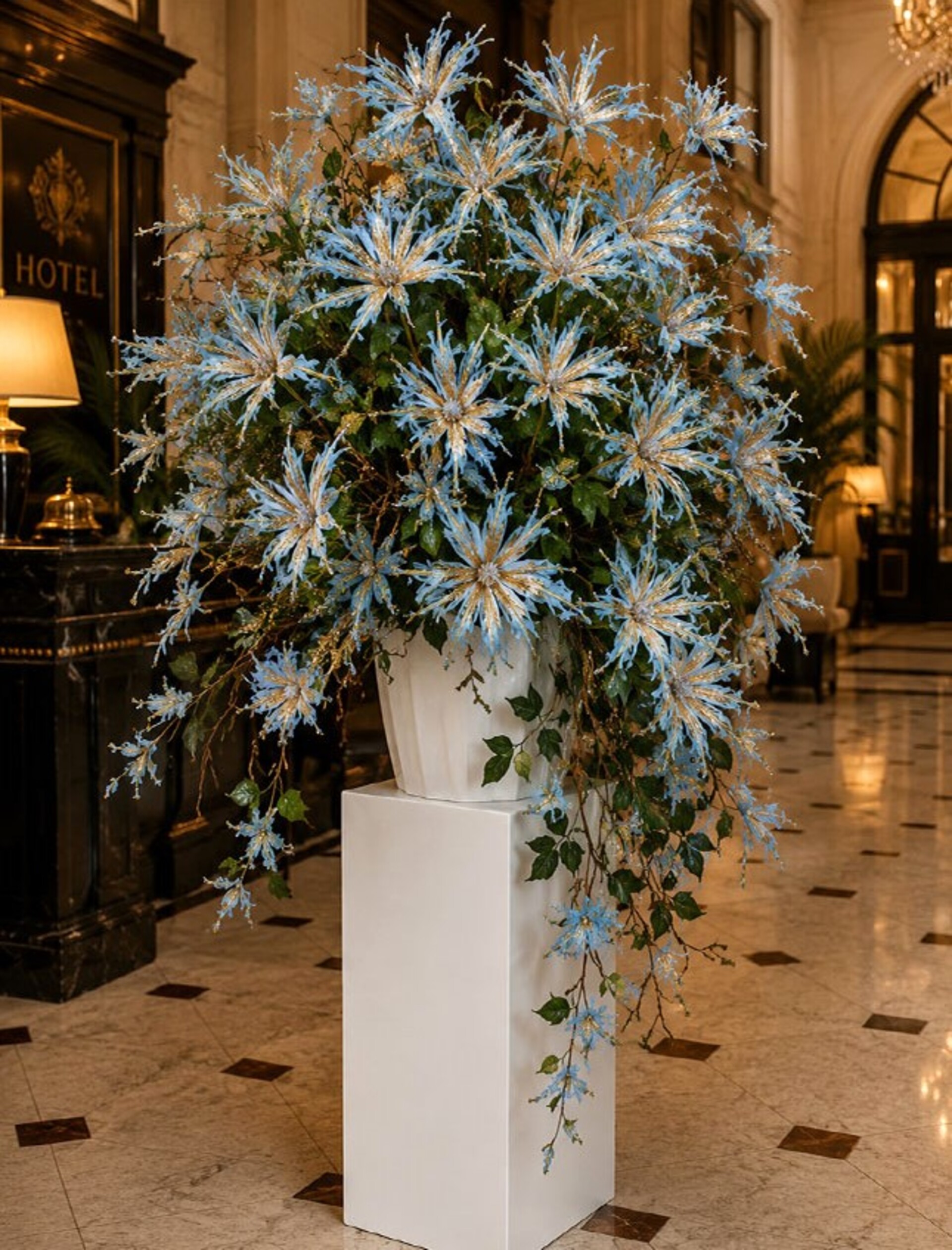 Clematis Artificiale H 66  - Sconti per Fioristi e Aziende Glitterata con petali animat