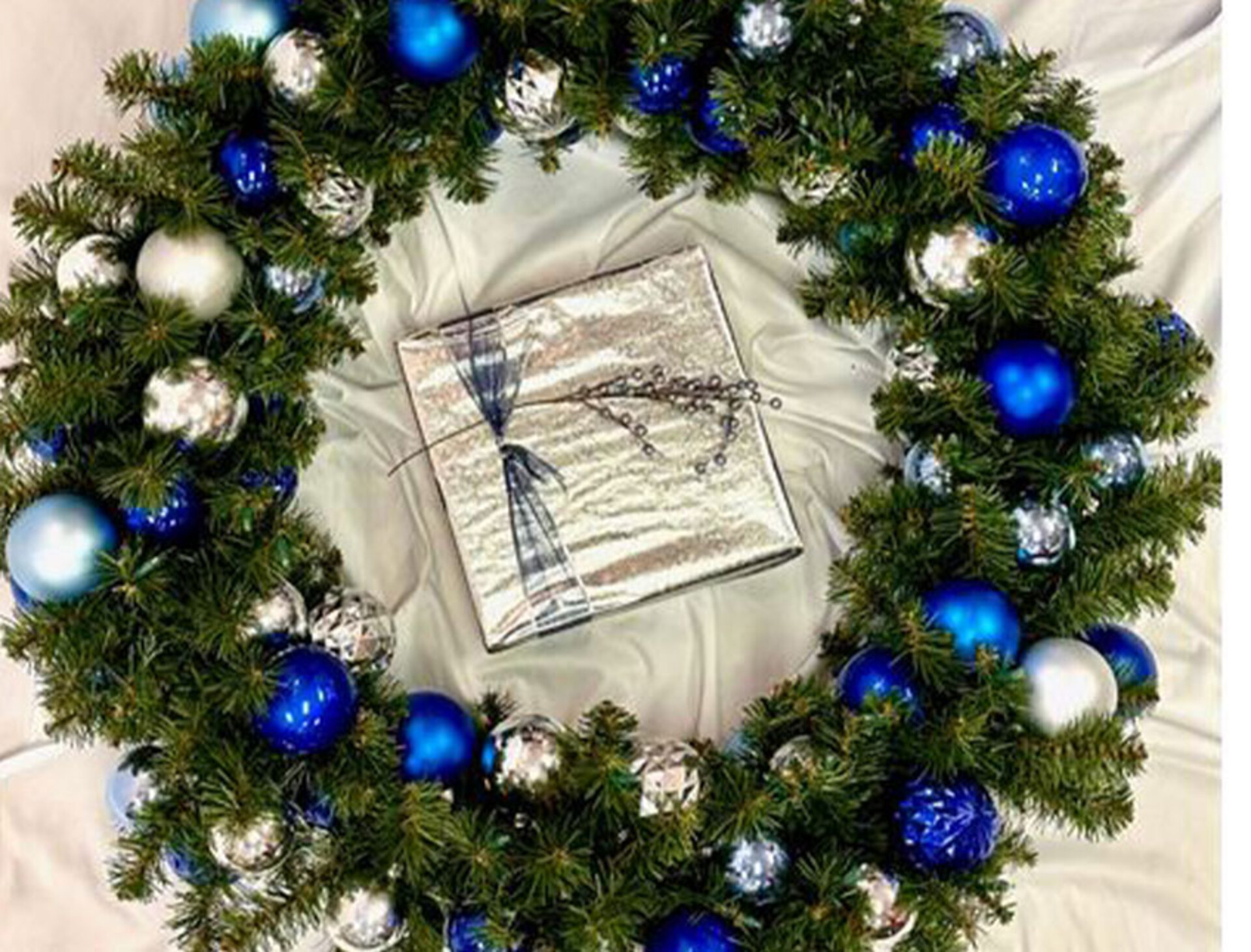 Palline di Natale Lucide-Matt  - Sconti per Fioristi e Aziende - cm. 6  Conf. 3 palline