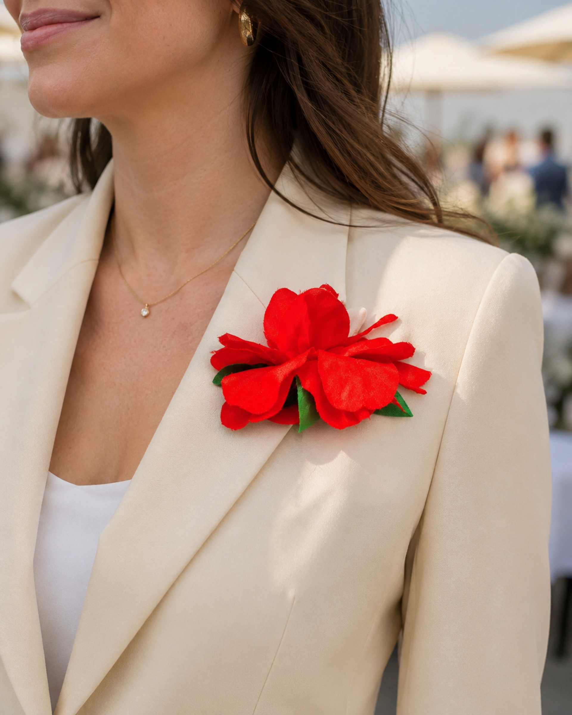Gardena rossa con spilla - Sconti per Fioristio e Aziende - In poliester