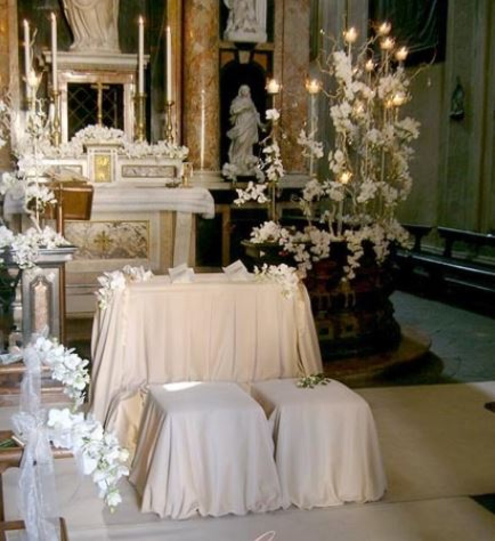 Copri Inginocchiatoio 7 pezzi  - Sconti per Fioristi e Aziende . -Tessuto Velluto Bianco