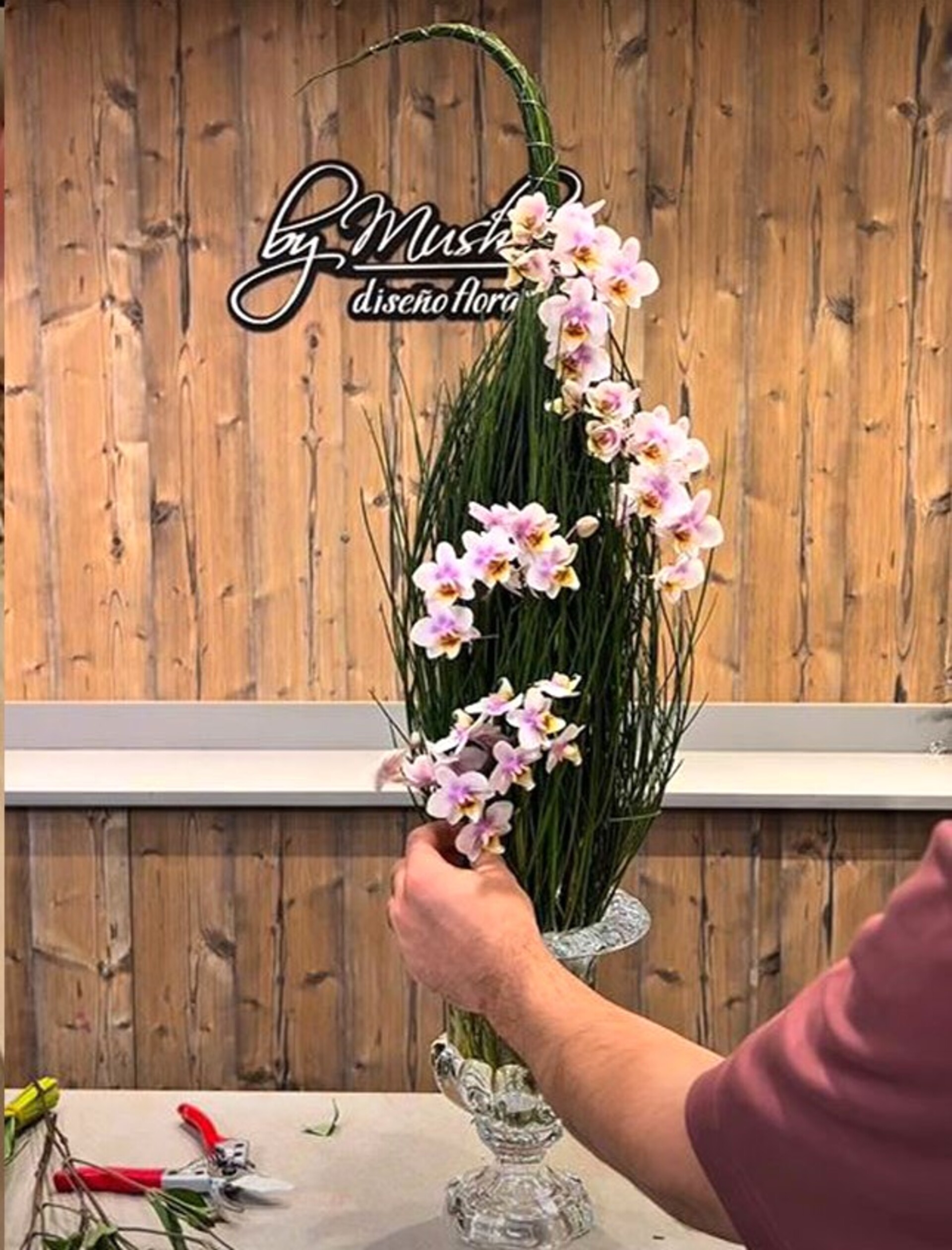 Orchidea artificiale x 2 H 56 - Sconti per Fioristi e Aziende .