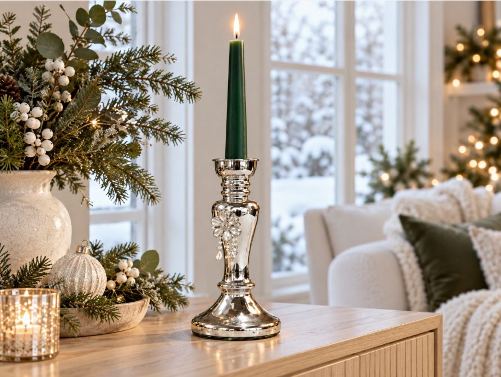 Candelabro in vetro argentato  - Sconti per Fioristi e Aziende . - Con perle H 21 E H 26