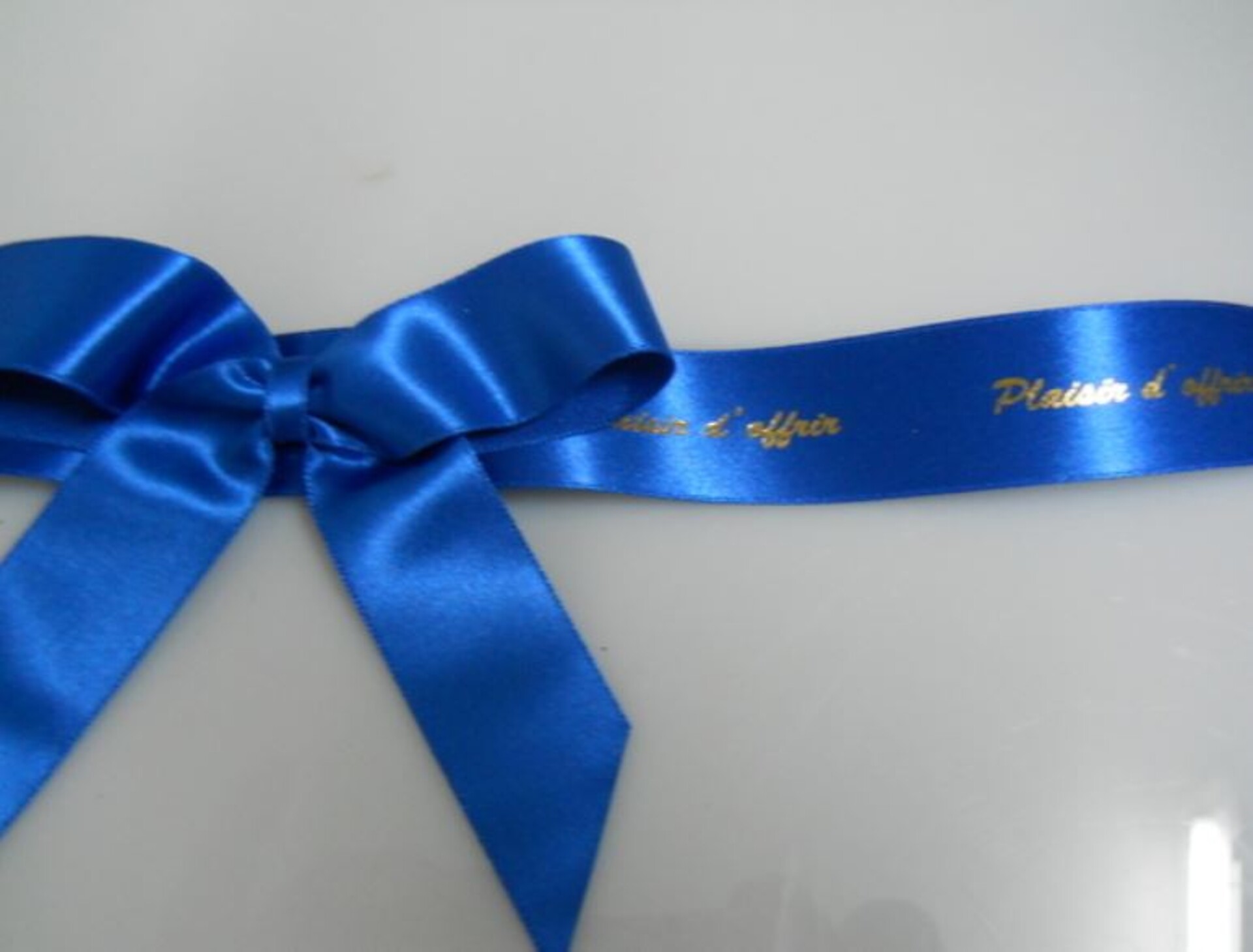 Box 30 Fiocchi Adesivi H 24 - Sconti per Fioristi e Aziende Fiocchi cm. 60 con dedica