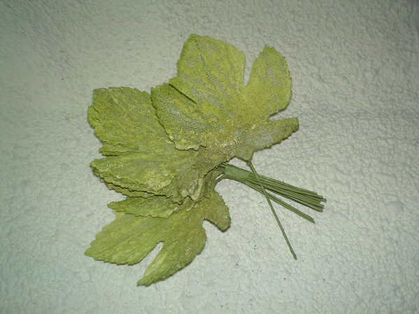 Foglie di platano x 12 pezzi - Sconti per Fioristi e Aziende . - in organza