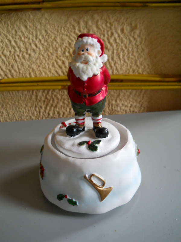 Babbo Natale Carillon H 16  - Sconti per Fioristi e Aziende - in resina