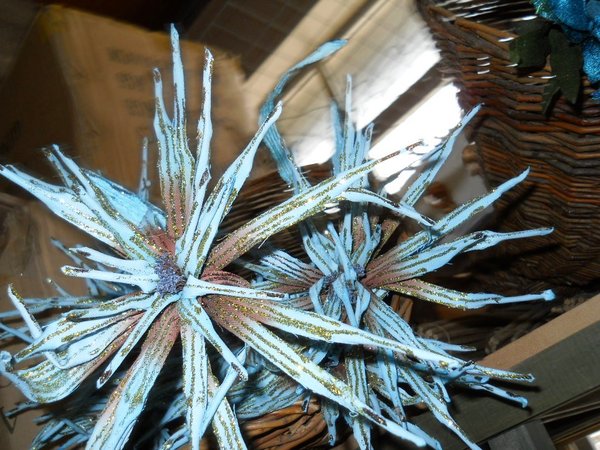 Clematis Artificiale H 66  - Sconti per Fioristi e Aziende Glitterata con petali animat