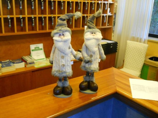 Babbo Natale Scottish  - Sconti per Fioristi e Aziende - H cm. 40
