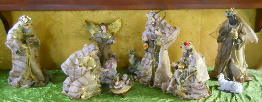Natività H 41 con 10 soggetti - Sconti per Fioristi e Aziende - in ceramica
