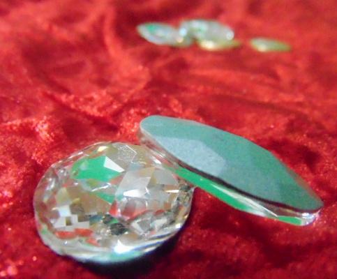 Swarovsky Ovale in 5 misure - Sconti per Fioristi e Aziende Misure mm 8 10 13 18 20