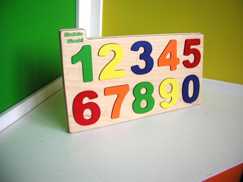 Numeri in legno H 4cm.  da 50 numeri - Sconti per Fioristi e Aziende