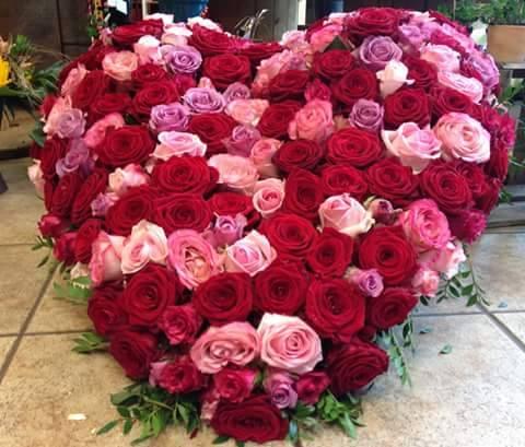 Cuore Aperto Ydro a Goccia - Sconti per Fioristi e Aziende - Misura cm. 80 x 50