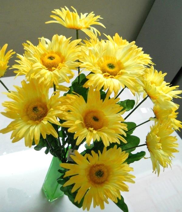 Gerbera Artificiale Bush x 8 in poliester - Sconti per Fioristi e Aziende