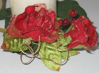 Tralcio Rose Artificiali x 2  - Sconti per Fioristi e Aziende . - in velluto rosso