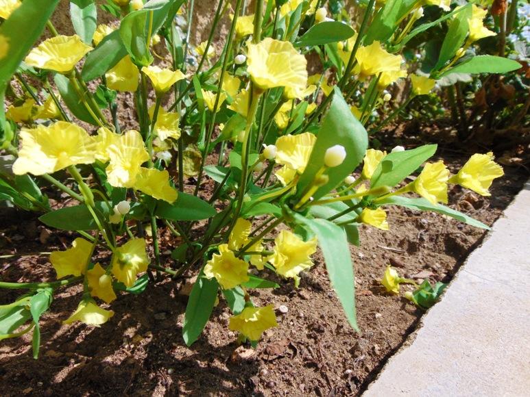 Petunia Artificiale x 3 Artificiale in poliestere - Sconti per Fioristi e Aziende