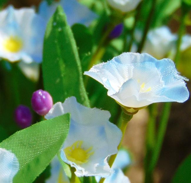 Petunia Artificiale x 3 Artificiale in poliestere - Sconti per Fioristi e Aziende