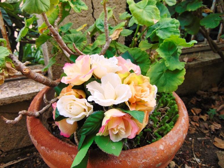 Rosa Open Bush x 15 Artificiale in poliestere - Sconti per Fioristi e Aziende