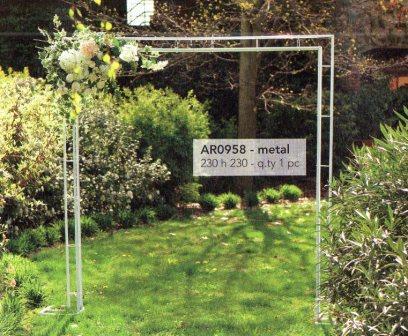 Arco sposi Quadrato bianco -  Sconti per Fioristi e Aziende . - H 230 x 230 in ferro