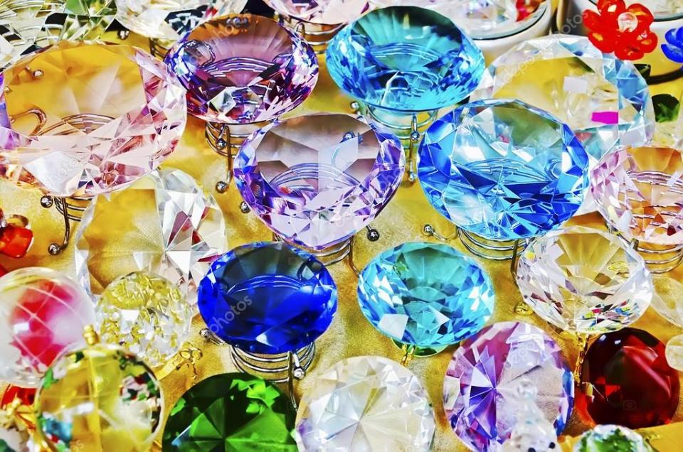 Diamanti ottagonali acrilico - Sconti per Fioristi e Aziende - mm. 6 busta 40 grammi