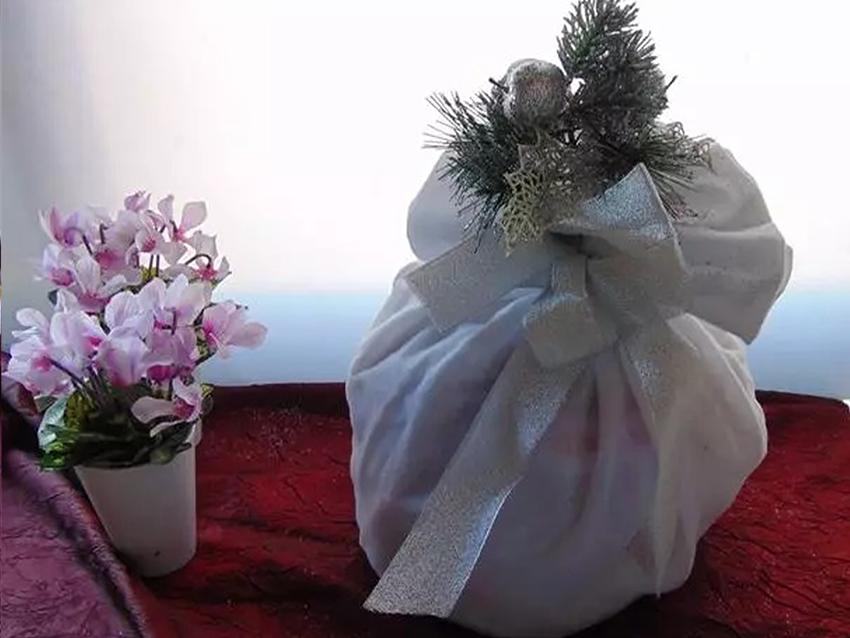 Porta Panettone in cotone cm. 45 x 45 - Sconti per Fioristi e Aziende - con tirante e decoro