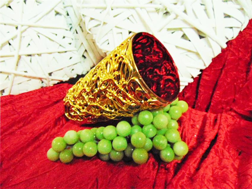 Vaso Vetro Rosso Decoro Oro  - Sconti per Fioristi e Aziende - alto cm. 20 dm. 10