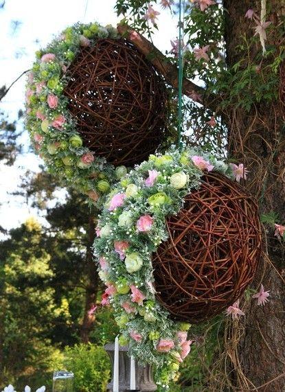 Sfera intrecciata dm. 25 cm. - Sconti per Fioristi e Aziende - in vimini Bianco e Naturale