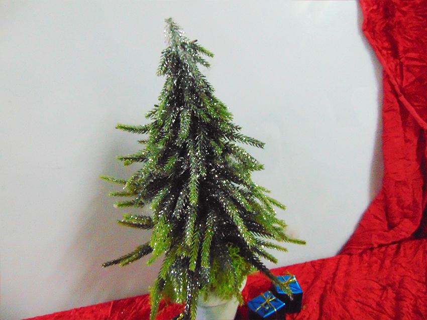 Albero di Natale H 33 cm.  - Sconti per Fioristi e Aziende - con vaso