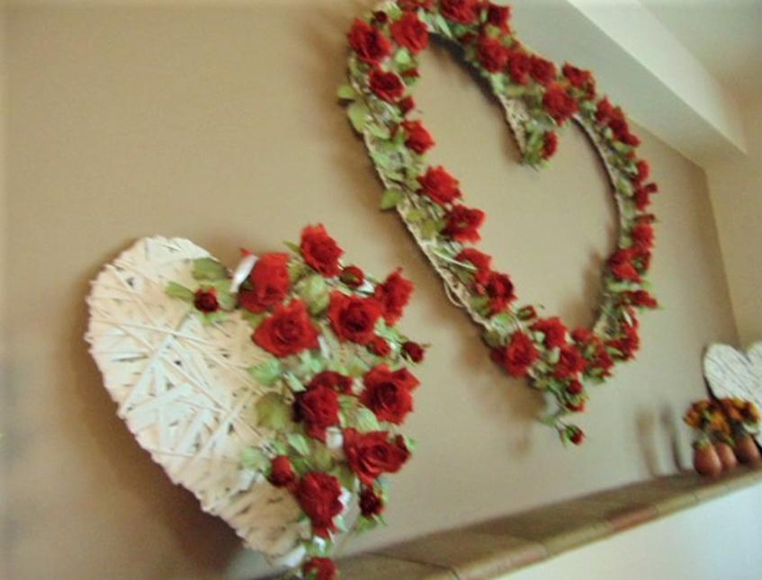 Cornice Cuore con rose rosse - Sconti per Fioristi e Aziende - 150x130