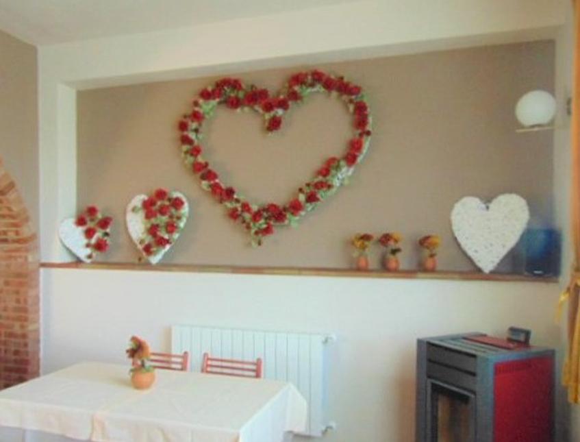 Cornice Cuore con rose rosse - Sconti per Fioristi e Aziende - 150x130