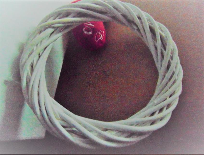 Coroncina vimini bianco - Sconti per Fioristi e Aziende - dm. 20 intrecciato