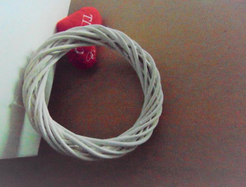 Coroncina vimini bianco - Sconti per Fioristi e Aziende - dm. 20 intrecciato
