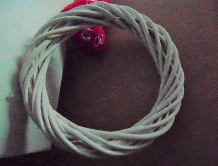 Coroncina vimini bianco - Sconti per Fioristi e Aziende - dm. 20 intrecciato