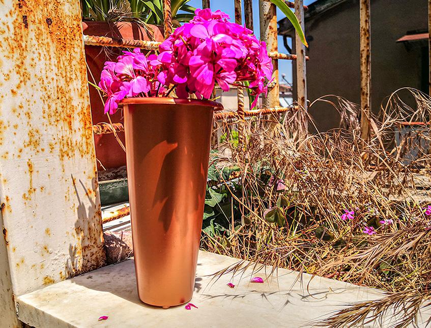 Portafiori Cimiteriali in plastica H 14/16/23/24 - Sconti per Fioristi e Aziende - Color Bronzo