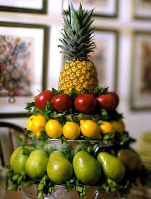 Ananas piccola mezza artificiale in plastica  - Sconti per Fioristi e Aziende e Wedding . - cm. 10 x 21