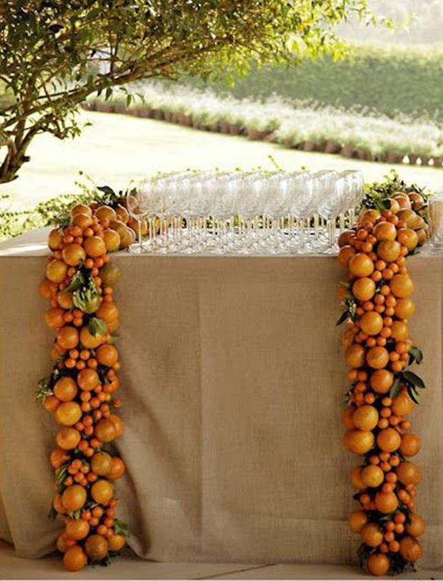 Arancia artificiale in plastica  - Sconti per Fioristi e Aziende e Wedding . - dm. 7.5 cm H. 7