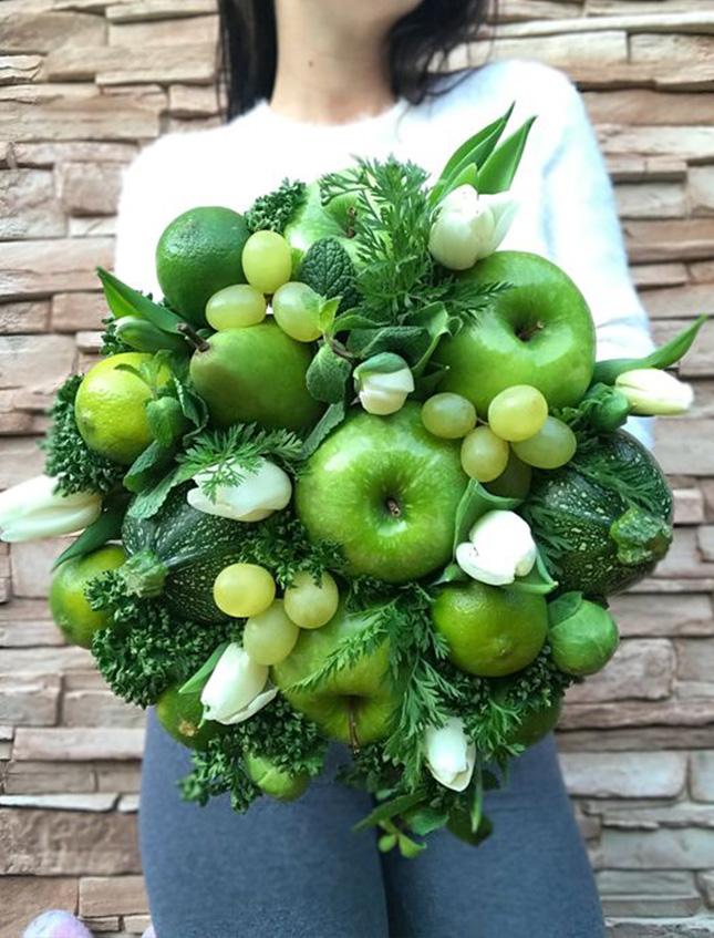 Mela verde artificiale in plastica dm. 8 cm H 7 - Sconti per Fioristi e Aziende e Wedding .