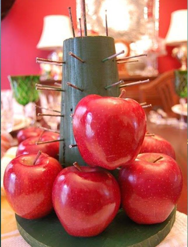 Mela rossa artificiale in plastica dm. 8 cm H 7 - Sconti per Fioristi e Aziende e Wedding .