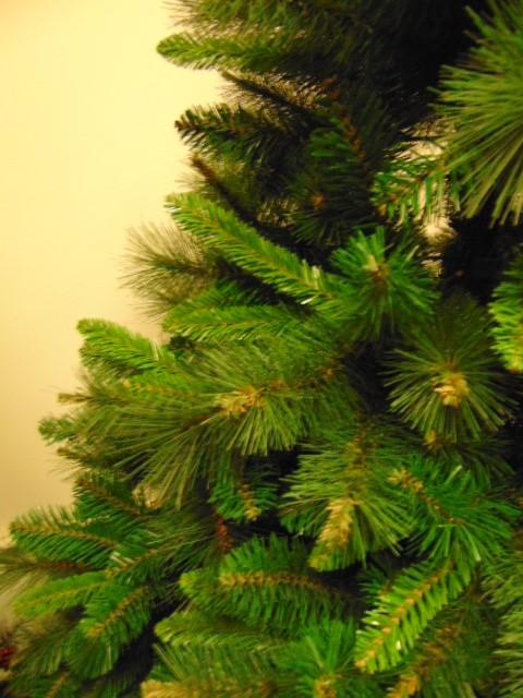 Albero di Natale Kentucky  -  Sconti per Fioristi e Aziende . H 270 in PVC