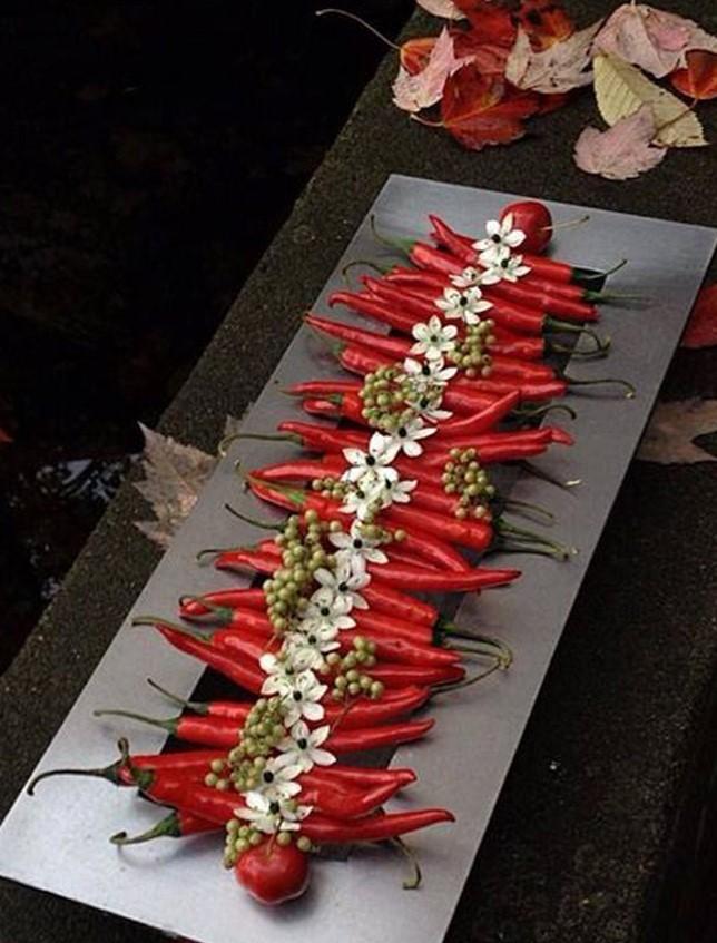 Peperone rosso artificiale in plastica - Sconti per Fioristi e Aziende . - H 16 cm dm. 4