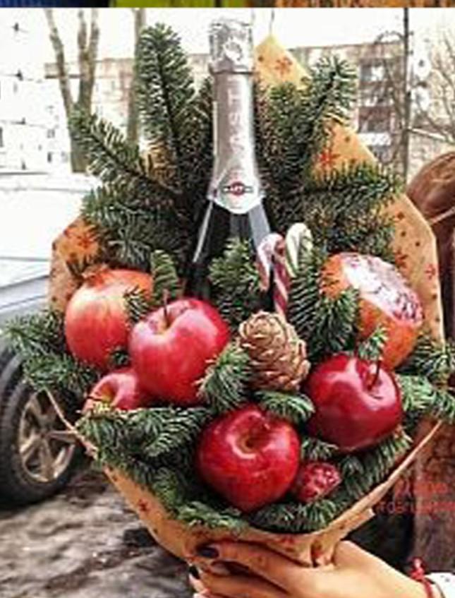 Mela rossa artificiale in plastica dm. 8 cm H 7 - Sconti per Fioristi e Aziende e Wedding .