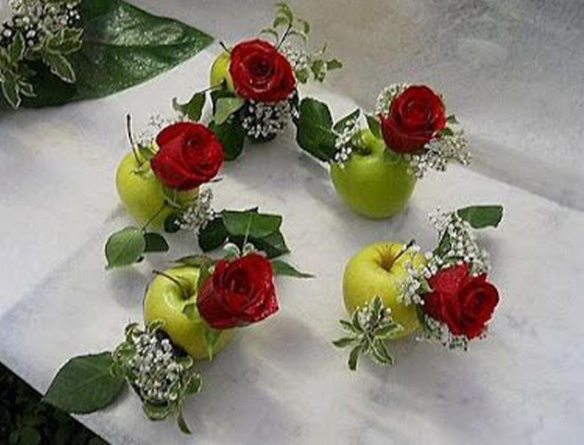 Mela verde artificiale in plastica dm. 8 cm H 7 - Sconti per Fioristi e Aziende e Wedding .