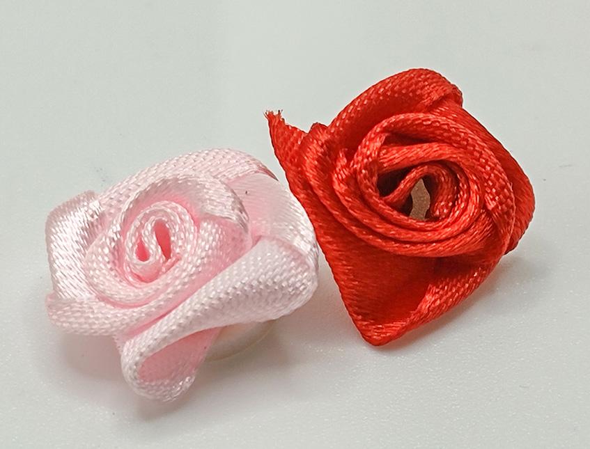 Roselline Raso con adesivo - Sconti per Fioristi e Aziende - Box x 30 Roselline