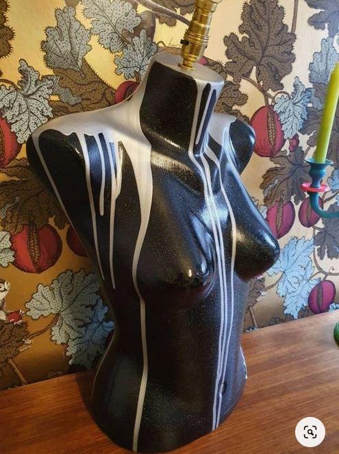 Manichino in Plastica H 90 Bianco - Sconti per Fioristi Wedding e Aziende - Uomo e Donna