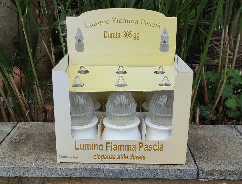 Lumino fiamma in plastica H 18 cm luce fissa Rosso/Bianco/Blu durata 365 giorni - Sconti per Fioristi e Aziende
