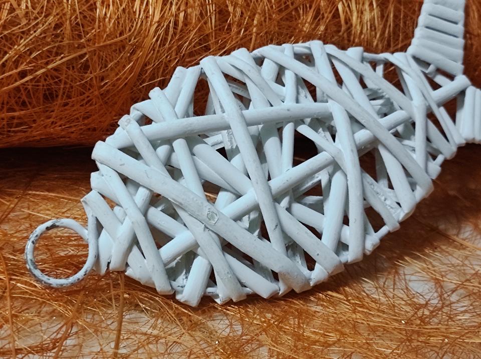 Pesce in vimini intrecciato - Sconti per Fioristi e Aziende - cm. 21x10