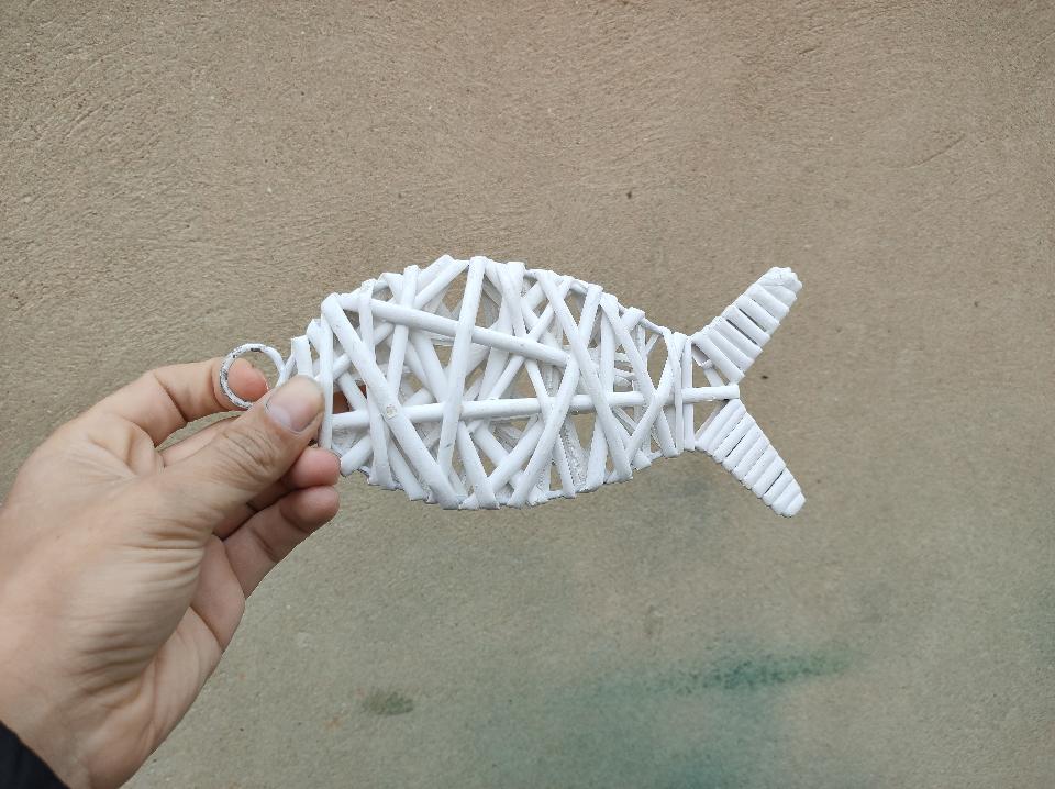 Pesce in vimini intrecciato - Sconti per Fioristi e Aziende - cm. 21x10