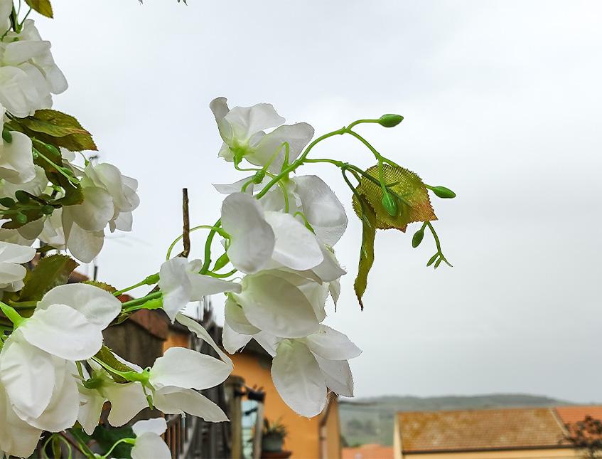 Bouganvillea cadente Bianca H 130 cm artificiale - Sconti per Fioristi e Aziende e Wedding .