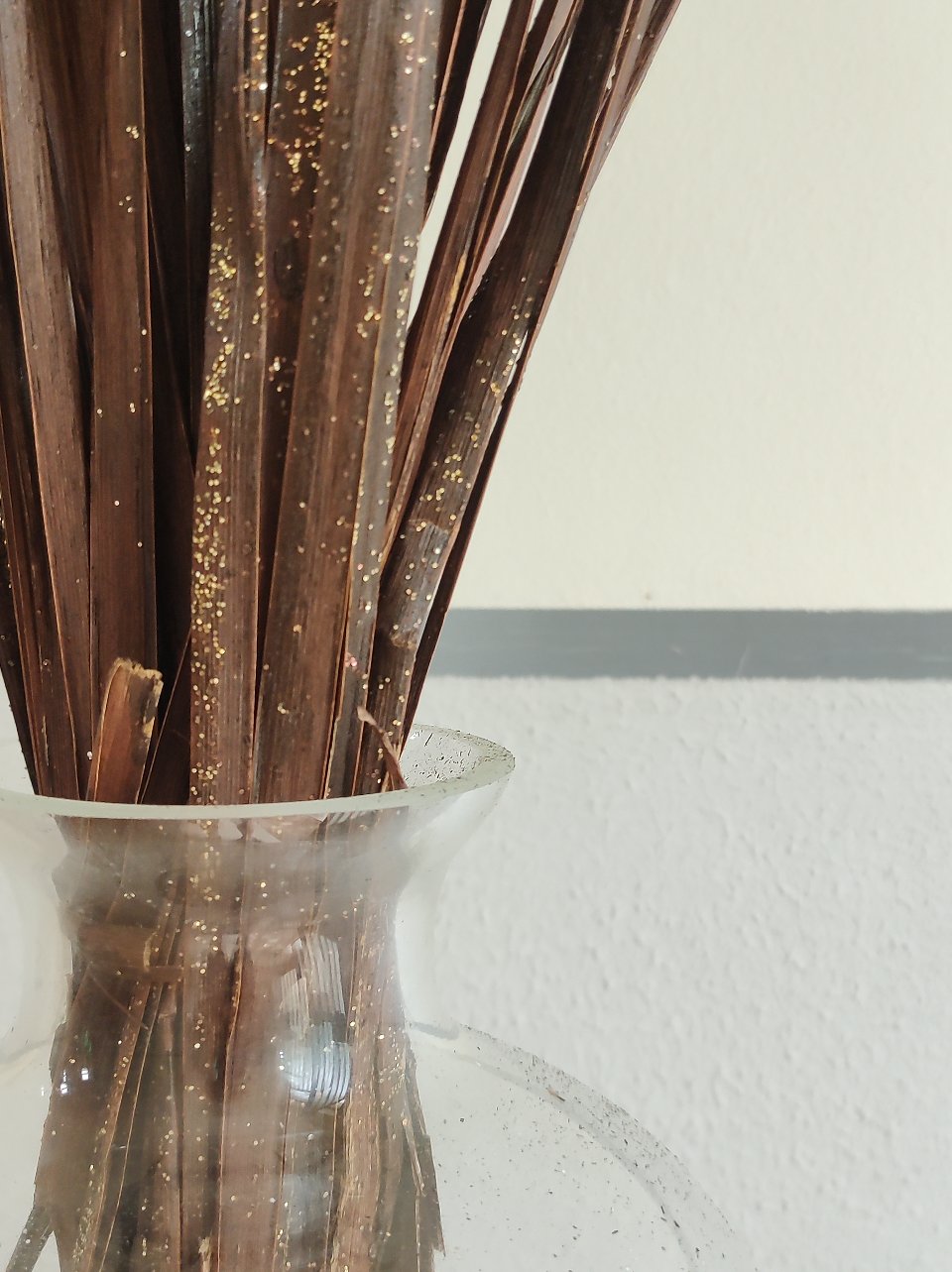 Foglie di Tipha Glitterate - Sconti per Fioristi e Aziende - Foglie H 150 - Conf, gr. 250