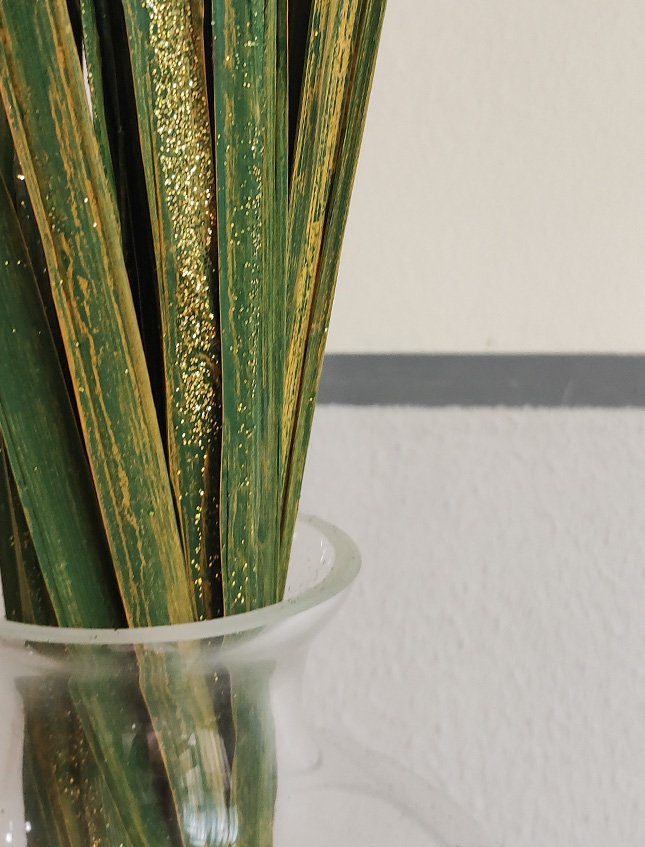 Tipha Leaves Glitterate H 150 - Sconti per Fioristi e Aziende - Confezione gr. 250